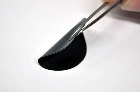 科学家开发超级石墨材料:比纸薄比钢硬(图)